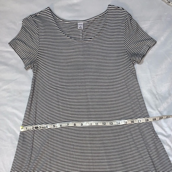 Old Navy Women’s XS Short Sleeve Dress - Picture 4 of 4